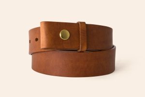 Mousehole leather belt in Tan with antique brass press stud