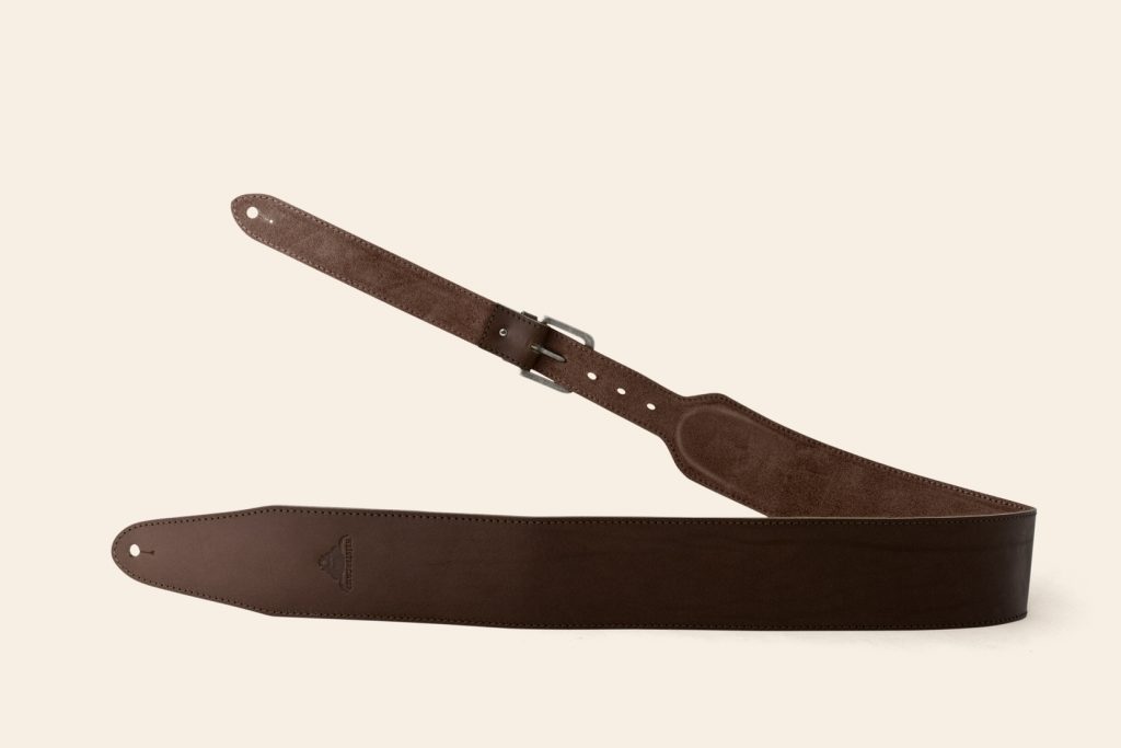 Kes Tor Dark Brown Padded Guitar Strap - handmade by Heistercamp. 3½" wide. 6mm sport foam padding. Smooth brown leather lined